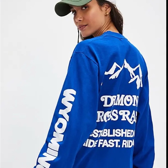 Diamond Cross Ranch Tops - Free People x Diamond Cross Ranch Trailblazer Long Sleeve Blue T-Shirt Sz M NWT